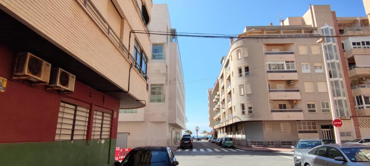 Cozy Studio Apartment Near The Beach Torrevieja Luaran gambar